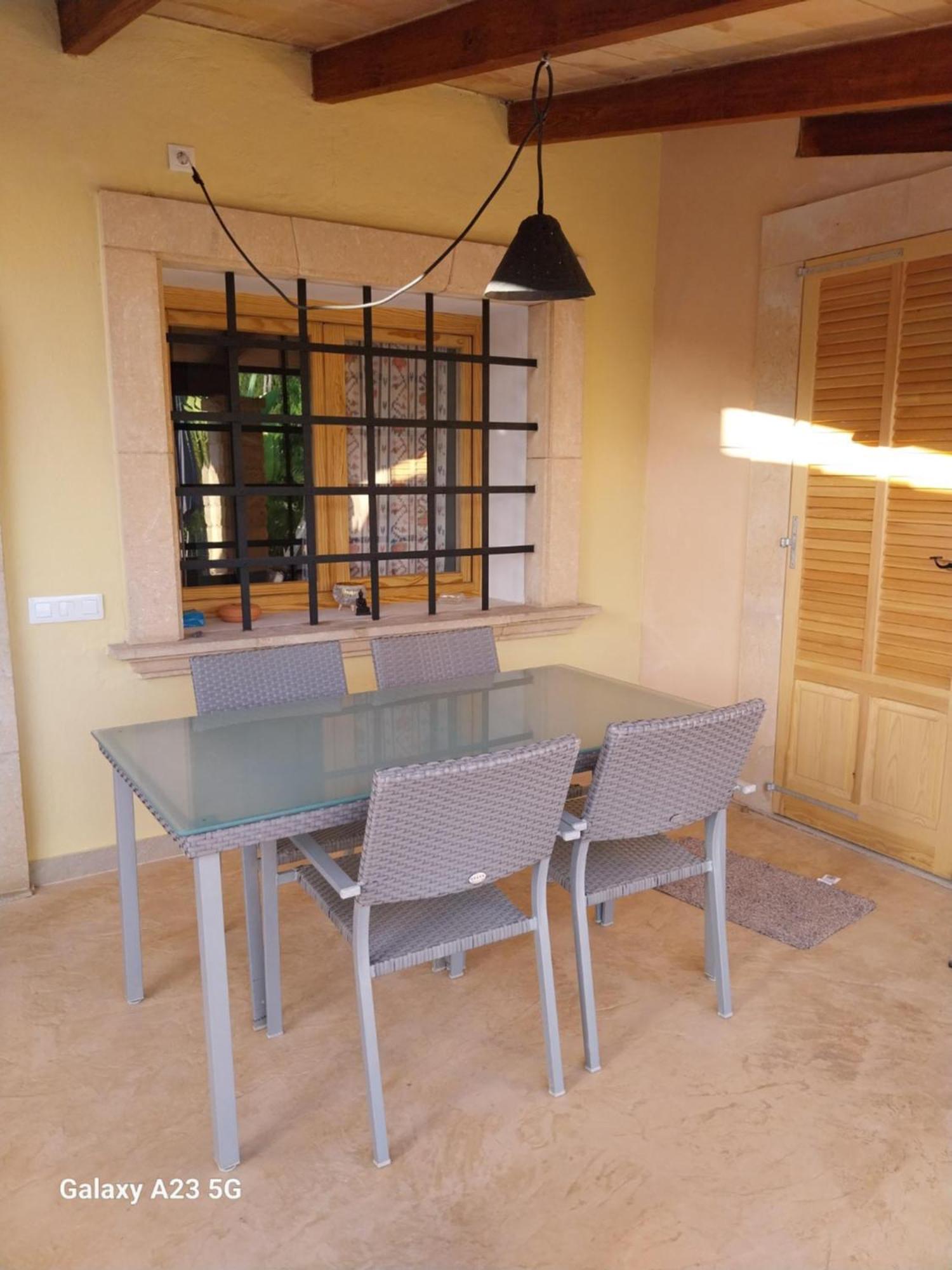 Agradable Vakantiehuis *